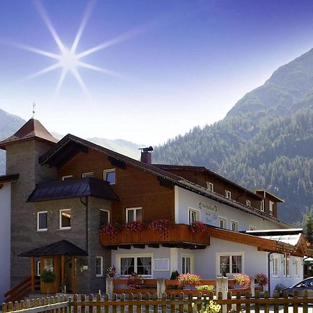 Wohlfuehlhotel Berg Heil Holzgau Eksteriør bilde