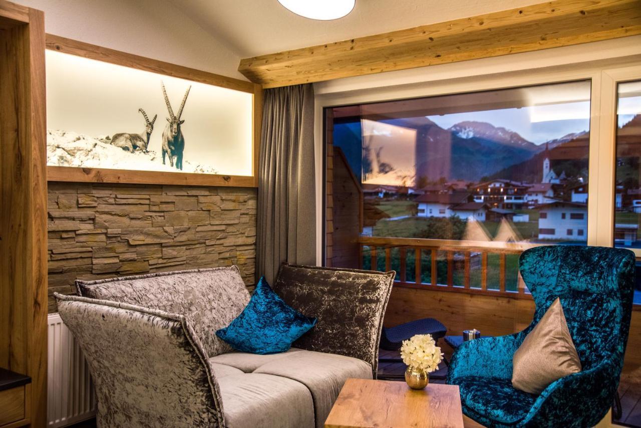 Wohlfuehlhotel Berg Heil Holzgau Eksteriør bilde