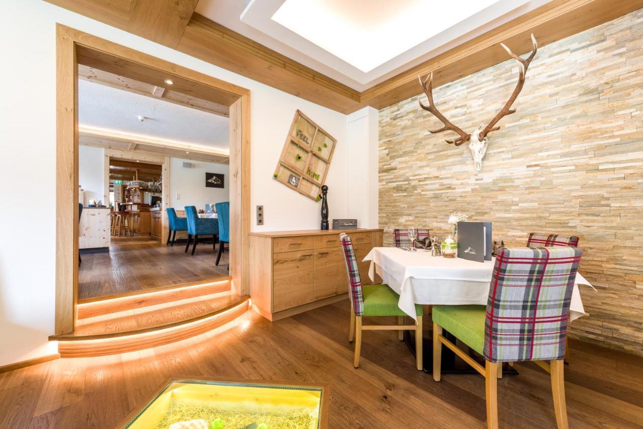 Wohlfuehlhotel Berg Heil Holzgau Eksteriør bilde