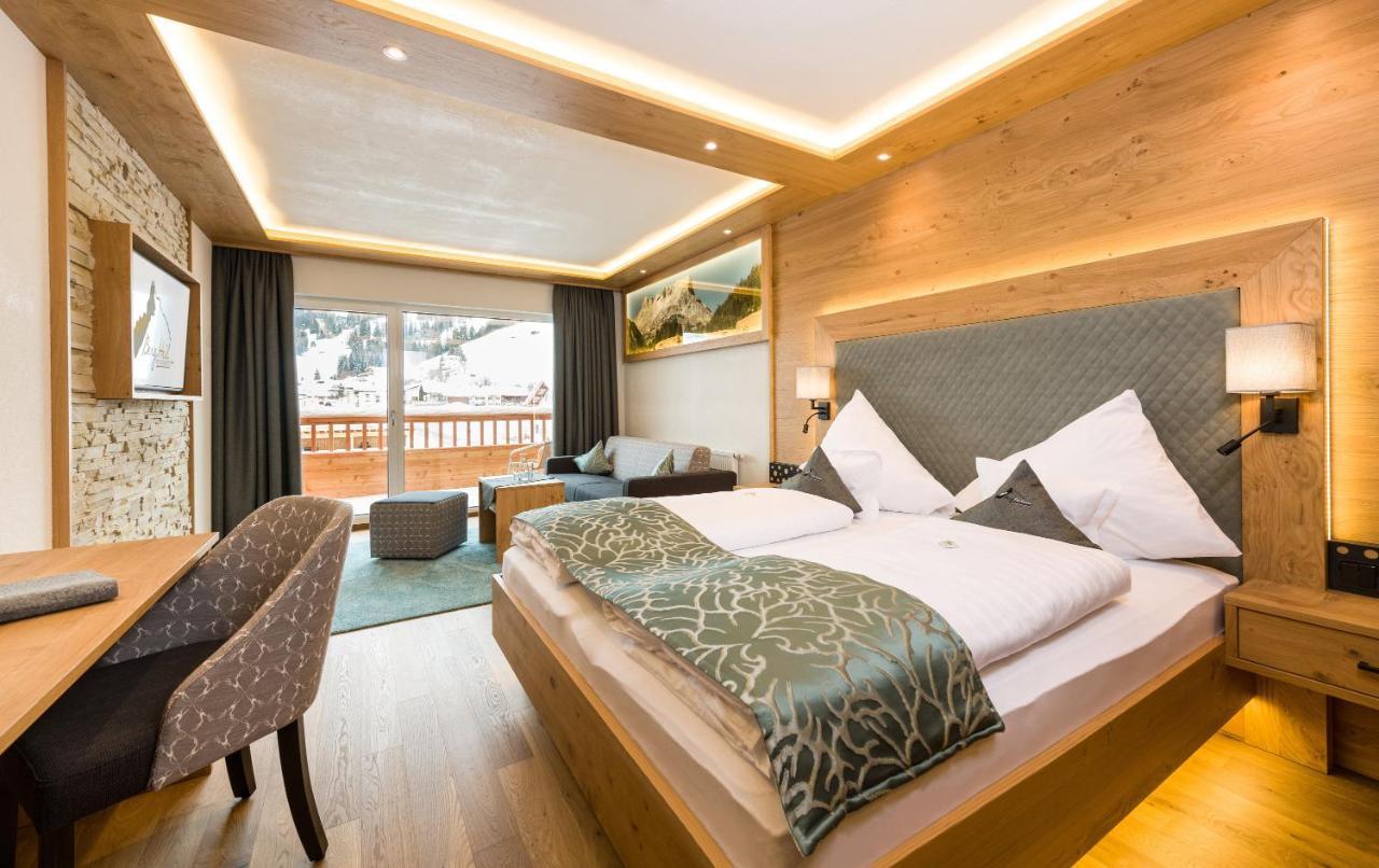 Wohlfuehlhotel Berg Heil Holzgau Eksteriør bilde
